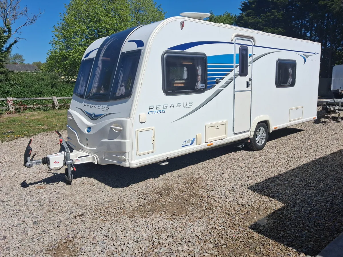 2014 bailey pegasus 4 berth twin singles caravan - Image 1