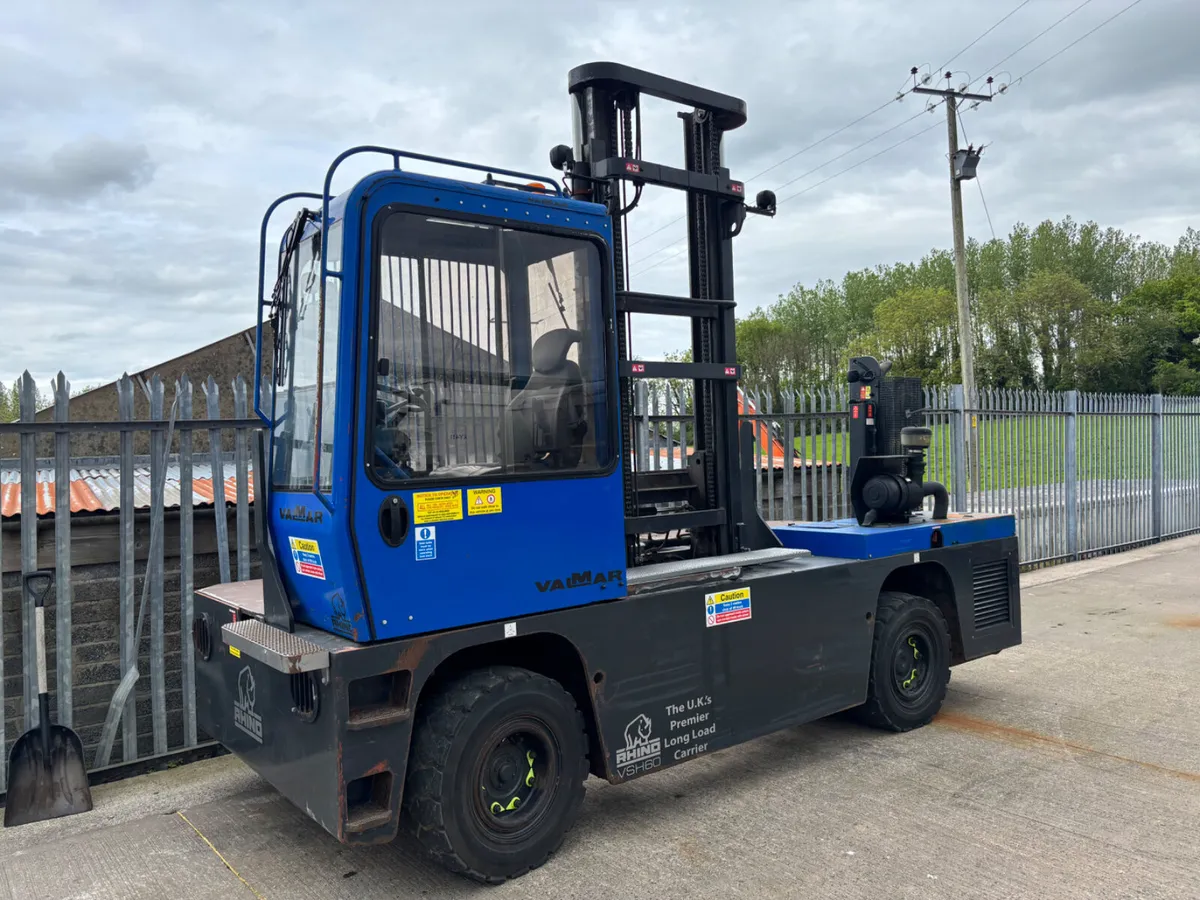2014 VALMAR VS60 side loader forklift 3453 hrs - Image 3