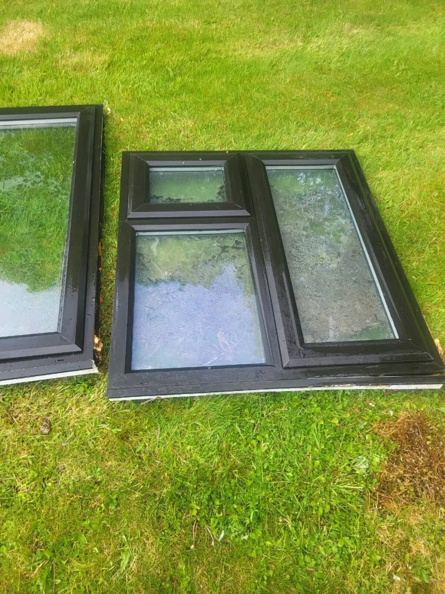 3 black windows 350 ono - Image 2