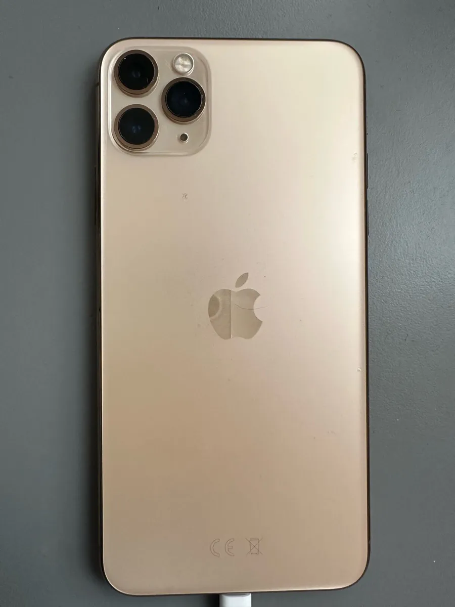 iPhone 11 Pro Max - Image 2