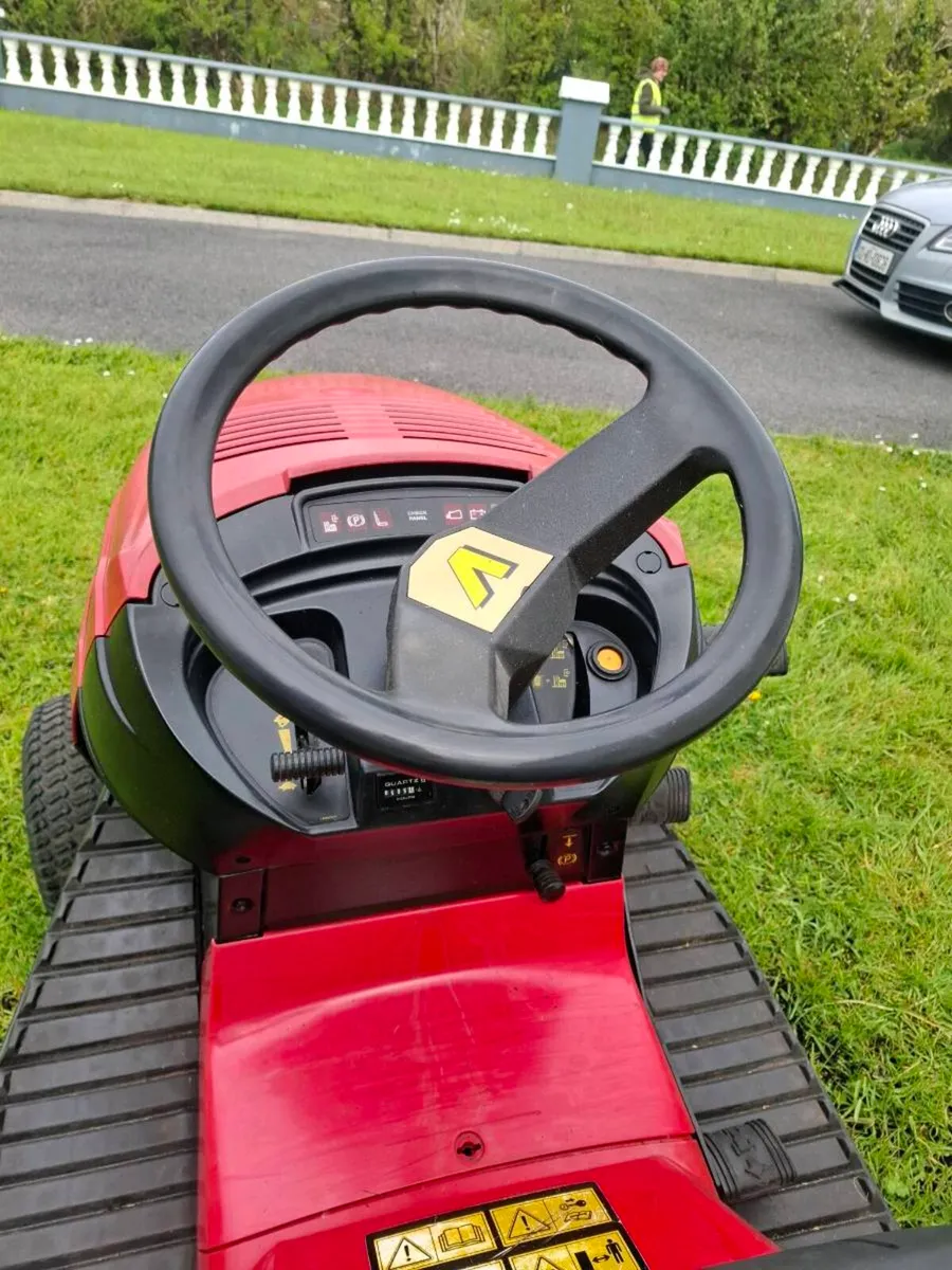 Tractor lawnmower - Image 3