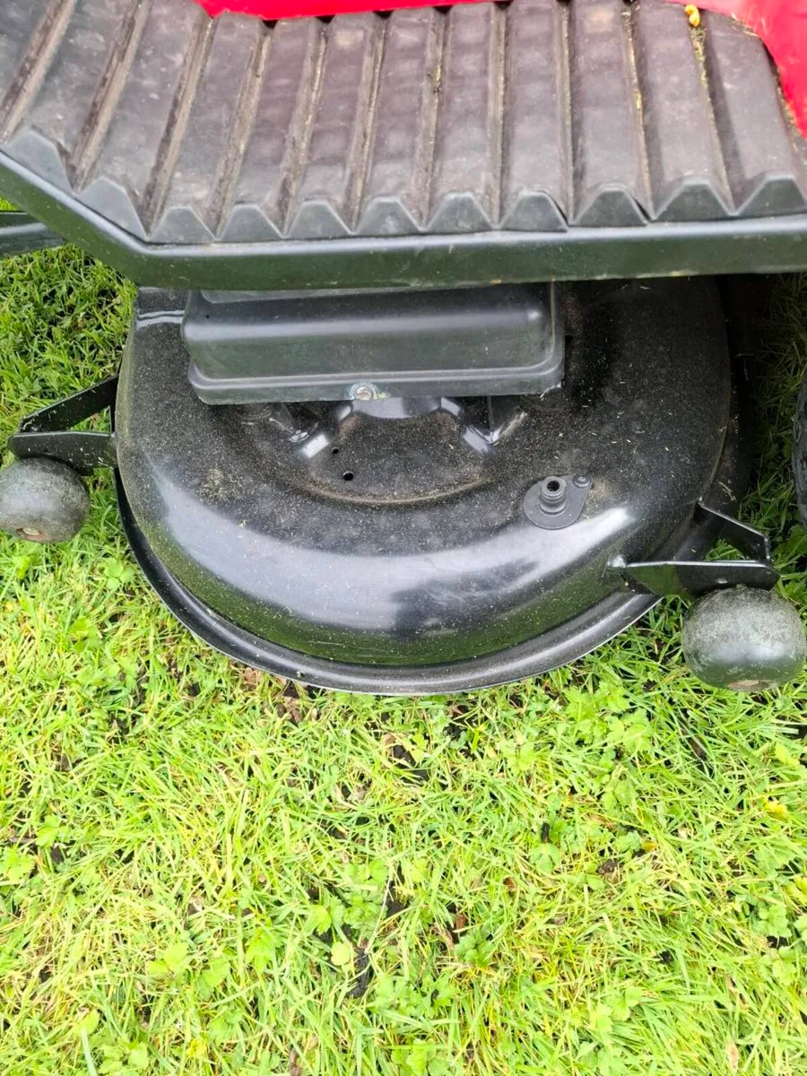 Tractor lawnmower - Image 4