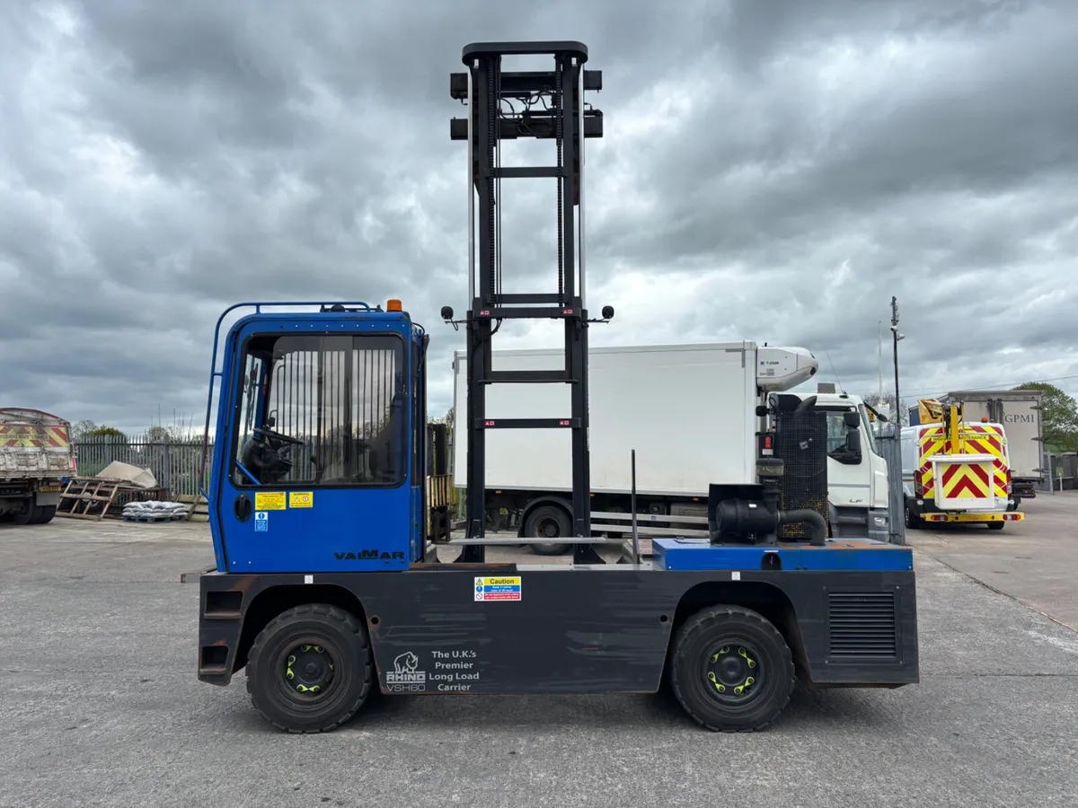 2014 VALMAR VS60 Side Loading forklift 3467hrs - Image 3