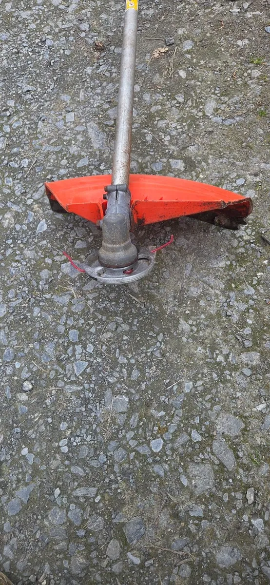 Oleo-Mac strimmer - Image 4