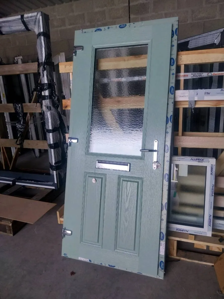 Apeer composite door
