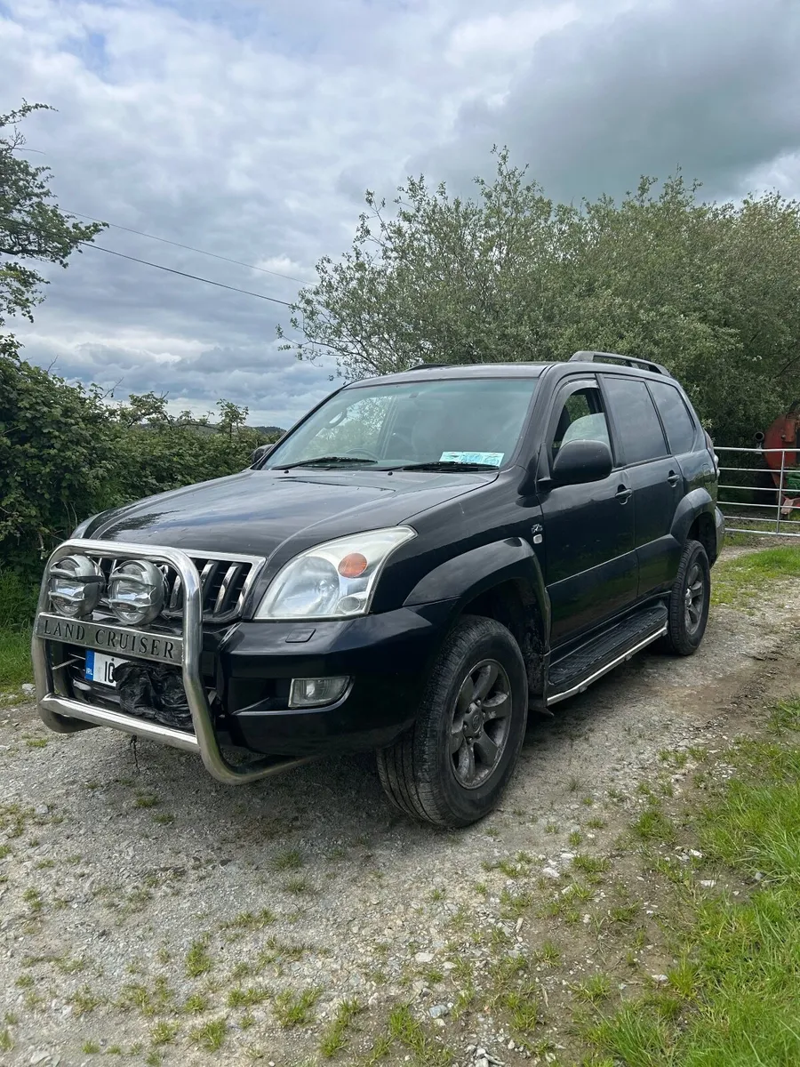 Toyota Land Cruiser 2010 - Image 2