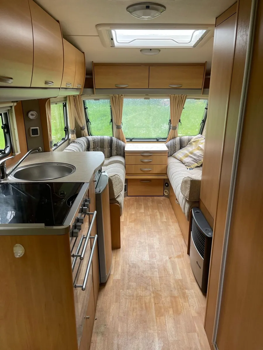Caravan - Image 3