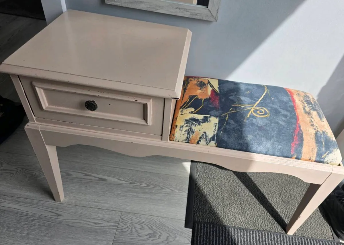 Vintage table - Image 1