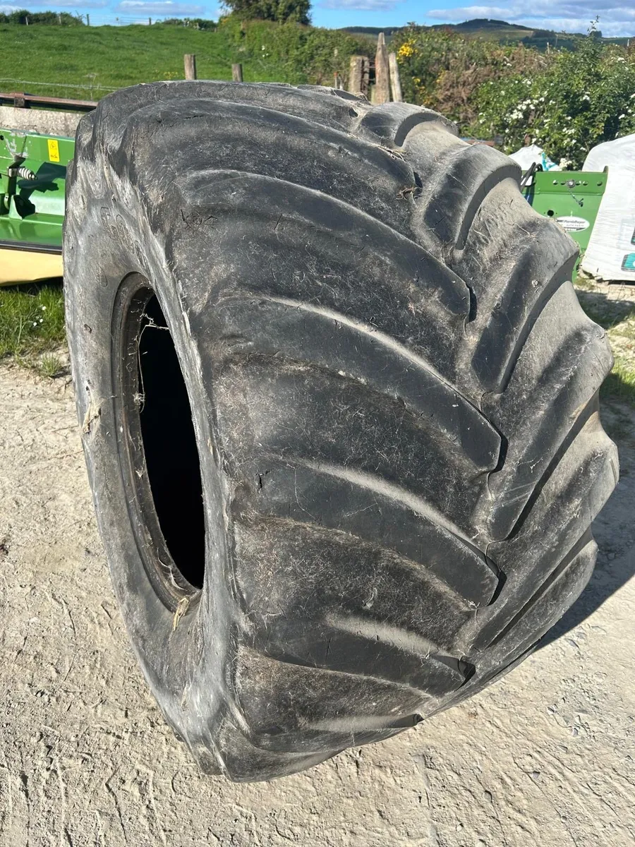 Used loader wheels to suit jcb - Image 3