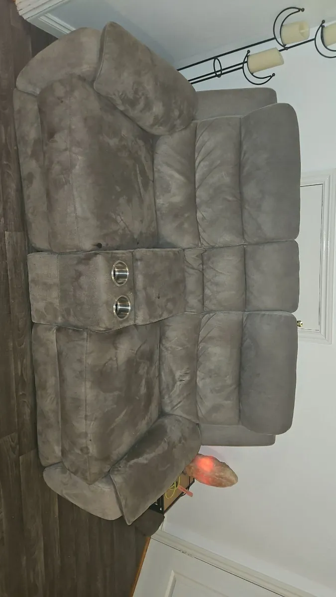 Sofa FREE - Image 2