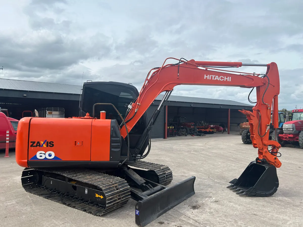 2014 Hitachi Zaxis 60 C/W Thumb Grab & 600mm Pads - Image 1