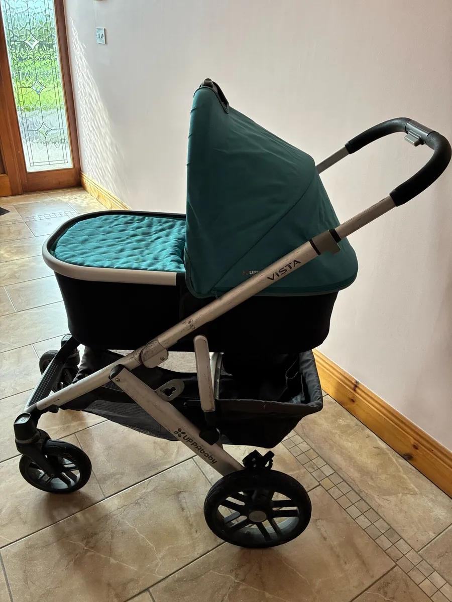 Uppababy Vista Travel System & Car Base - Image 1