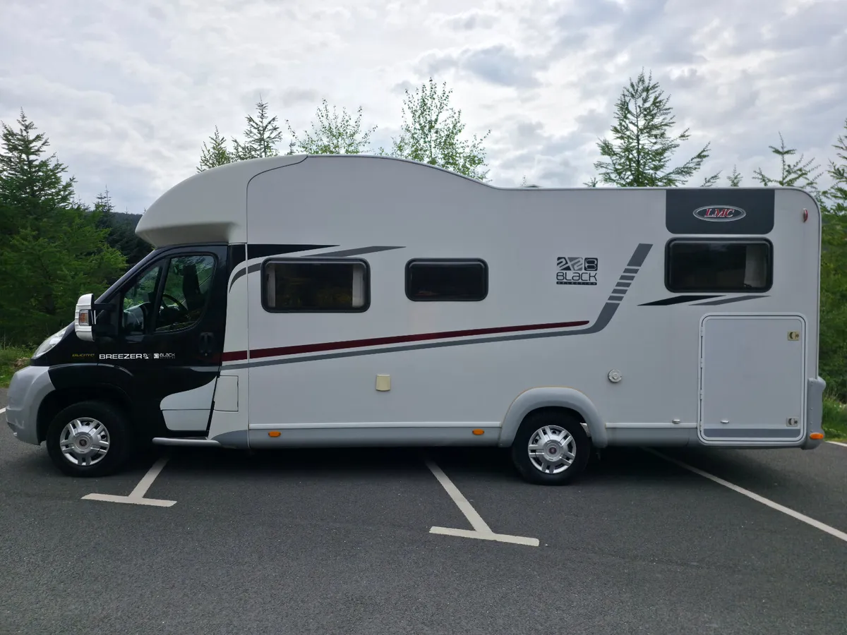 2013 LMC BREEZER 4 BERTH HUGE GARAGE - Image 3
