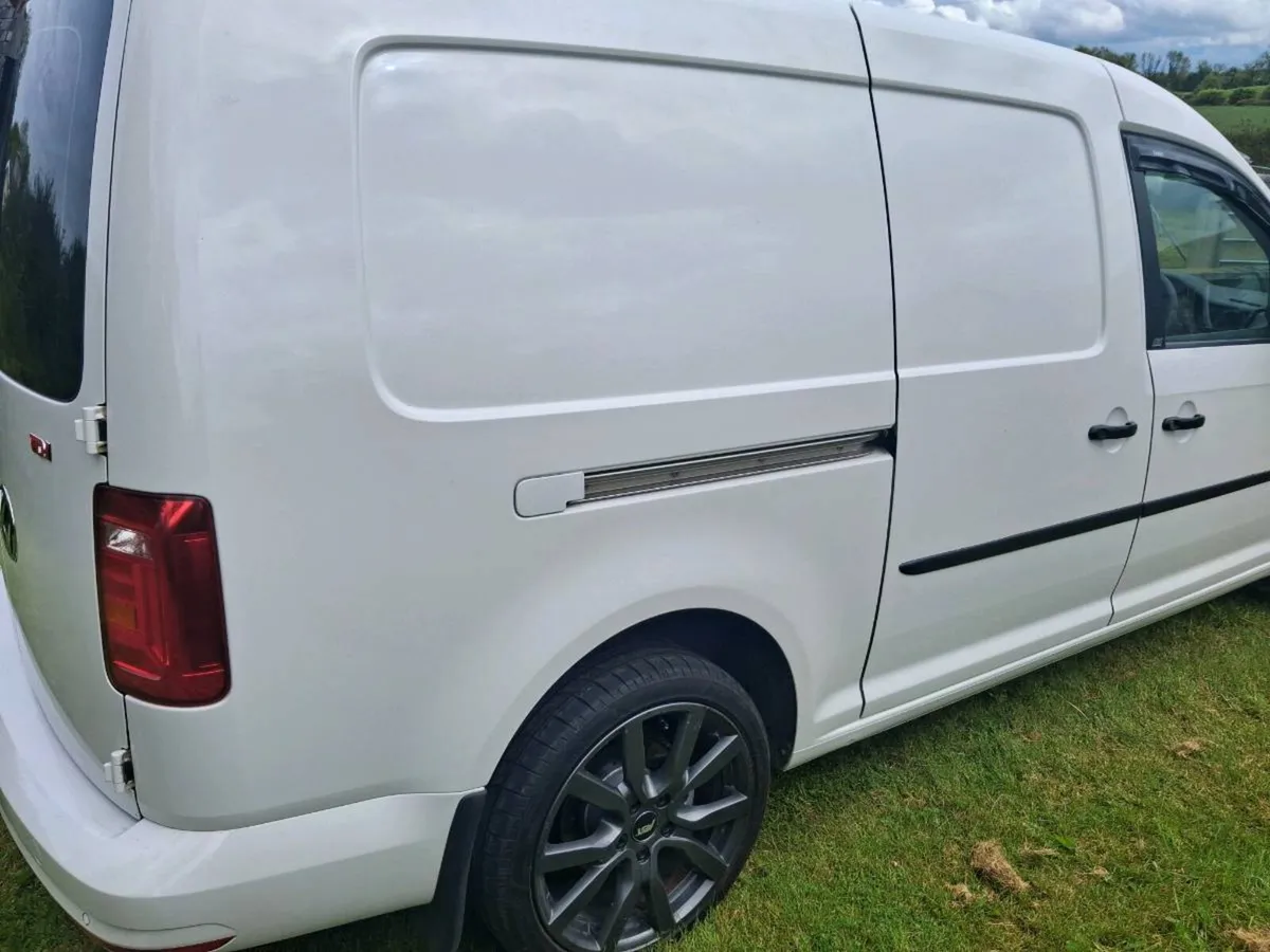 192 VW CADDY 2.0 TDI kitted 95km. No Vat. - Image 4