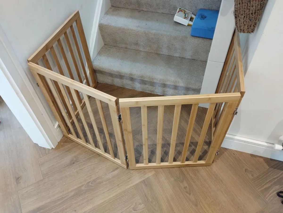 Bamboo pet / child gate barrier - new - Image 3