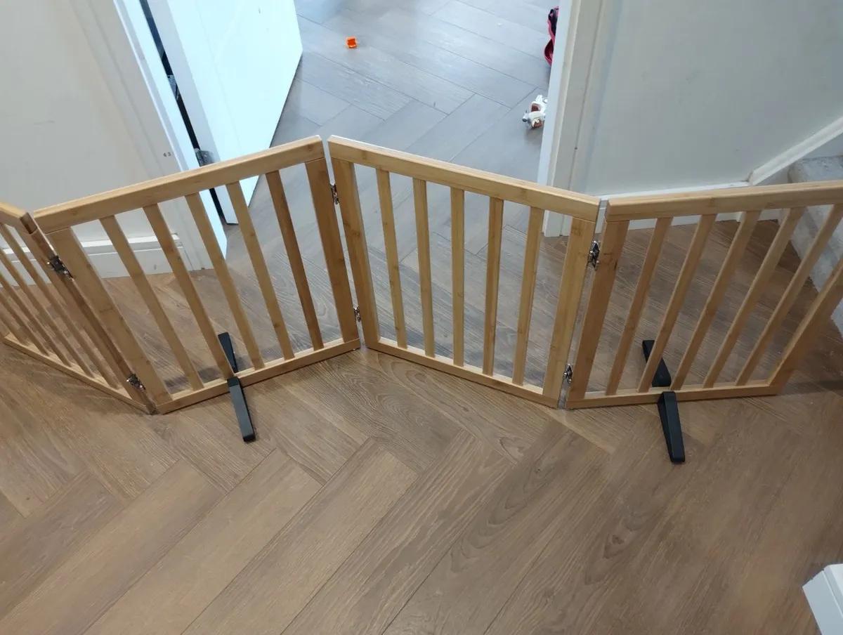 Bamboo pet / child gate barrier - new - Image 4