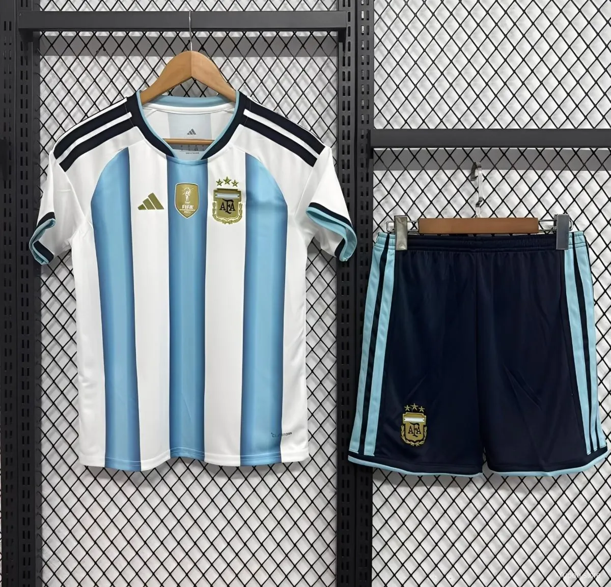 Kids football kits - Image 4
