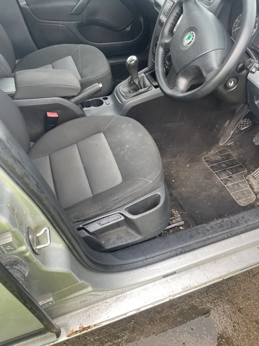 2008 Skoda Octavia *NEEDS WORK* - Image 3