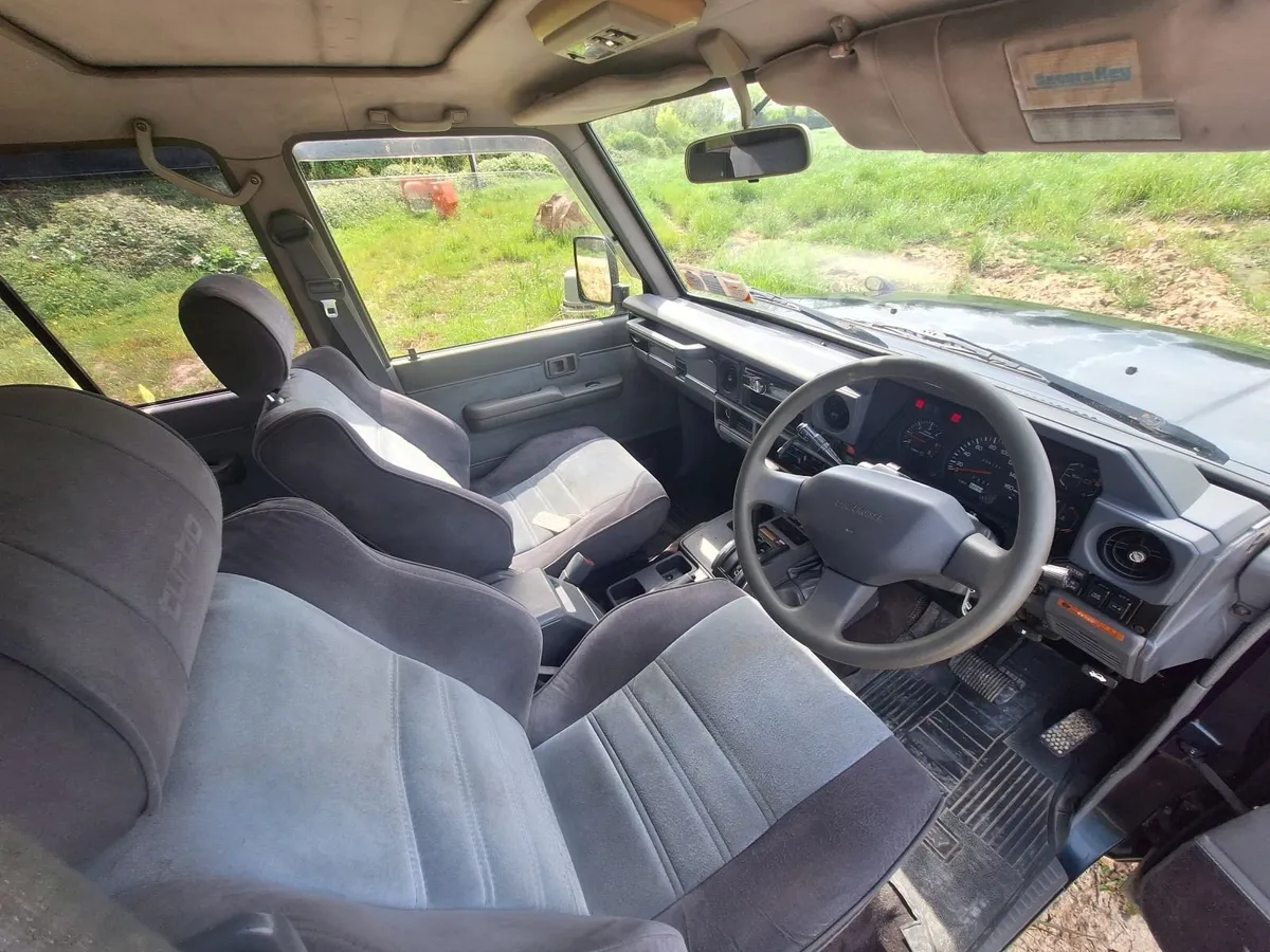 Toyota Land Cruiser 1992 - Image 4