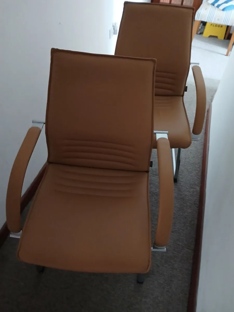Chairs 💺 💺...reception luxury leather new .. - Image 3