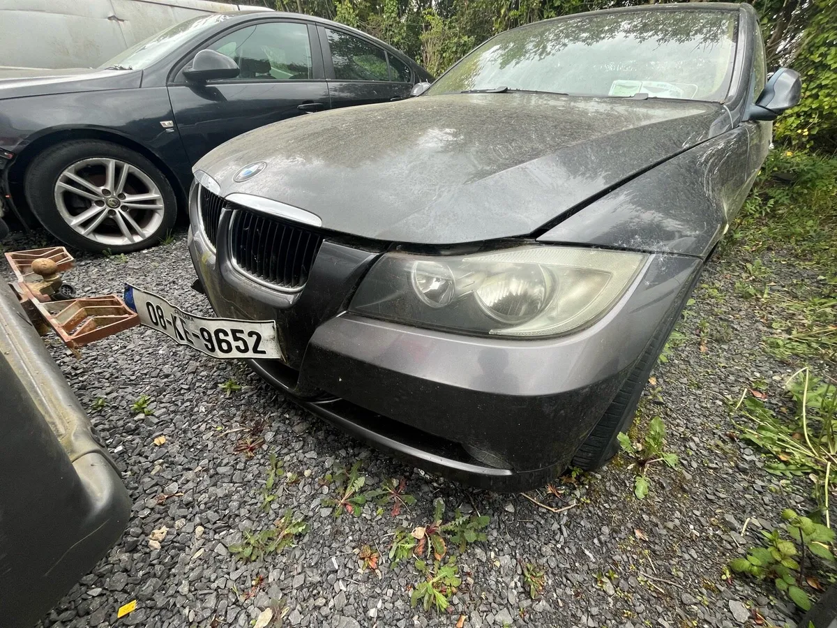 BMW e90 318i breaking + more - Image 2