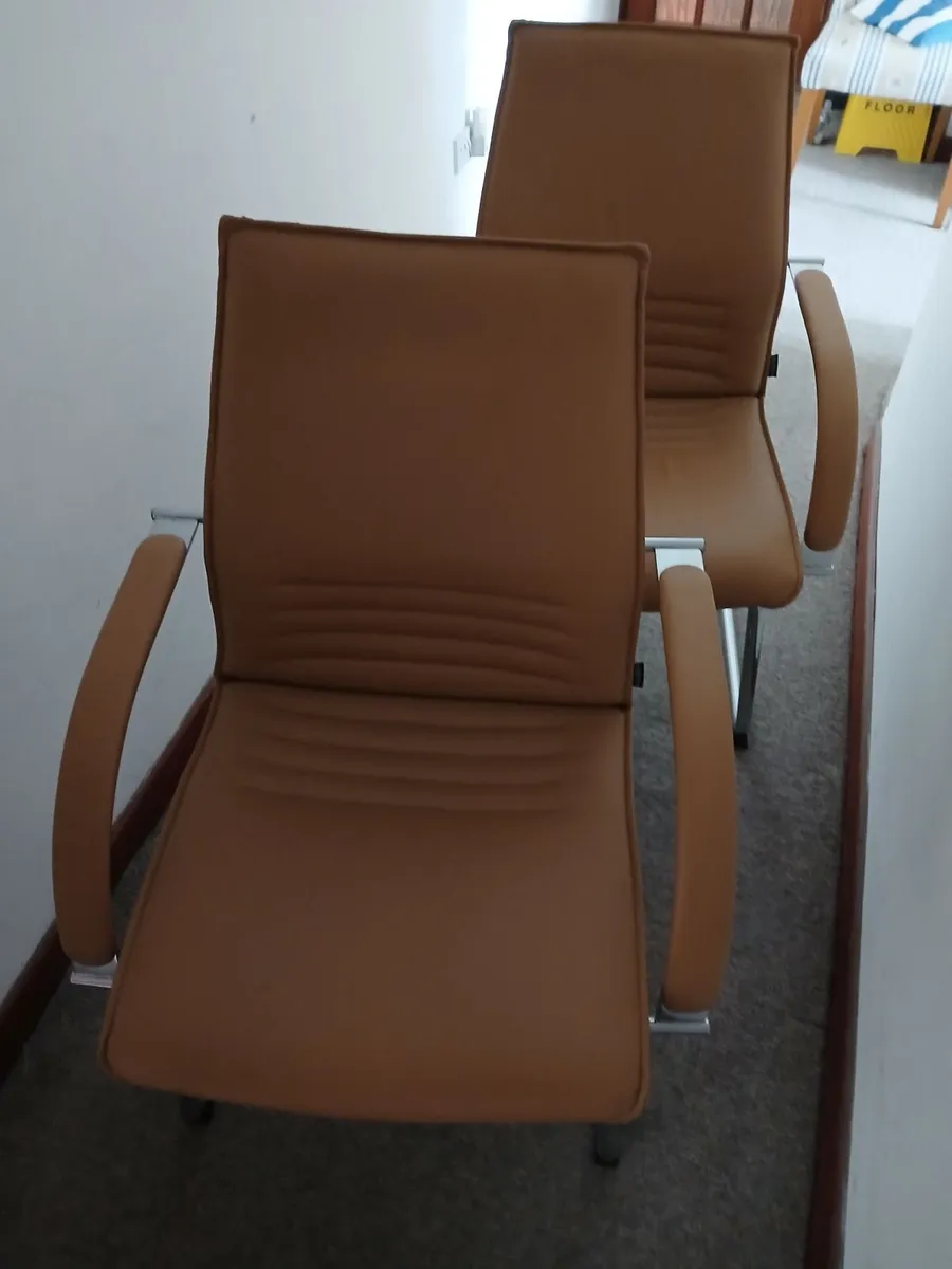 Chairs 💺 💺...reception luxury leather new .. - Image 4