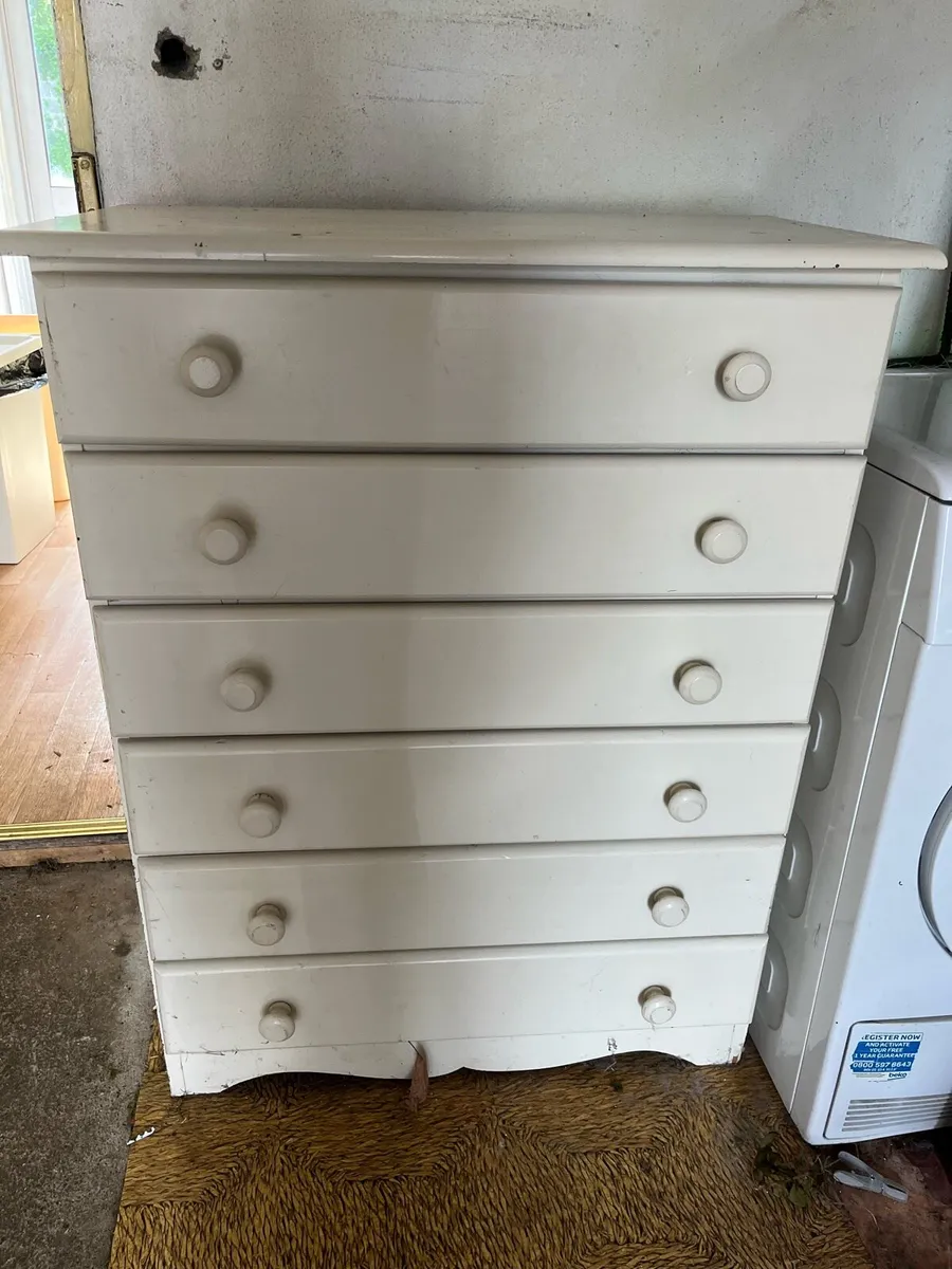 Pine chest of drawers - Image 2