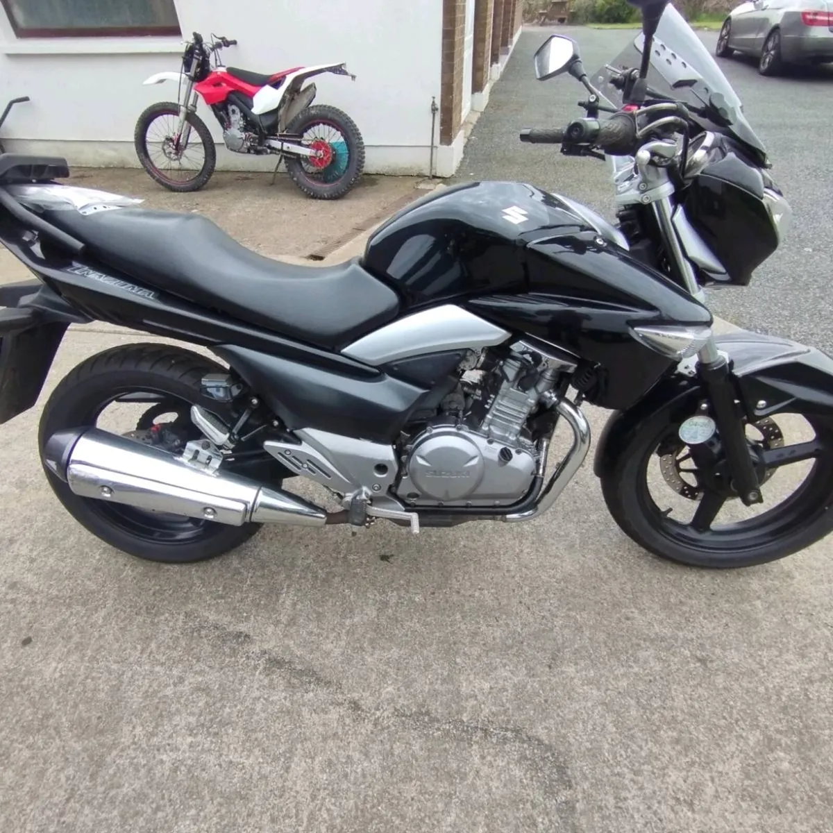 Suzuki Inazuma 250 - Image 1