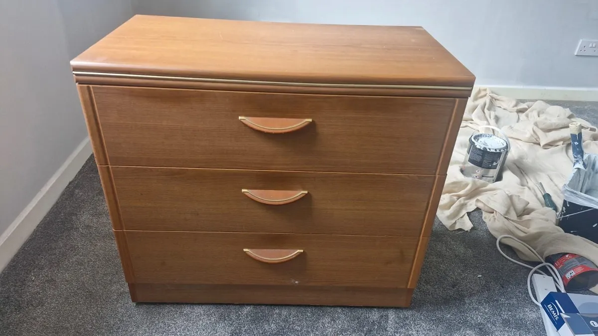 Bedroom furniture - Image 4