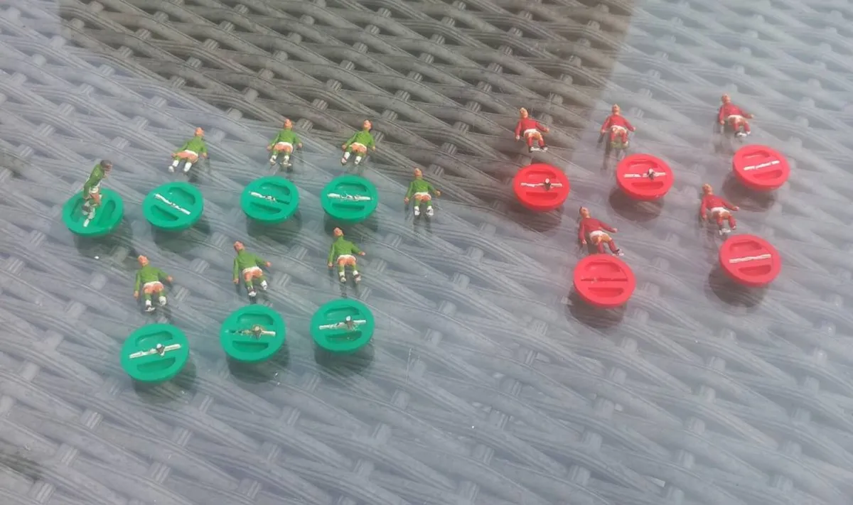 Authentic vintage Subbuteo table rugby D18 - Image 4