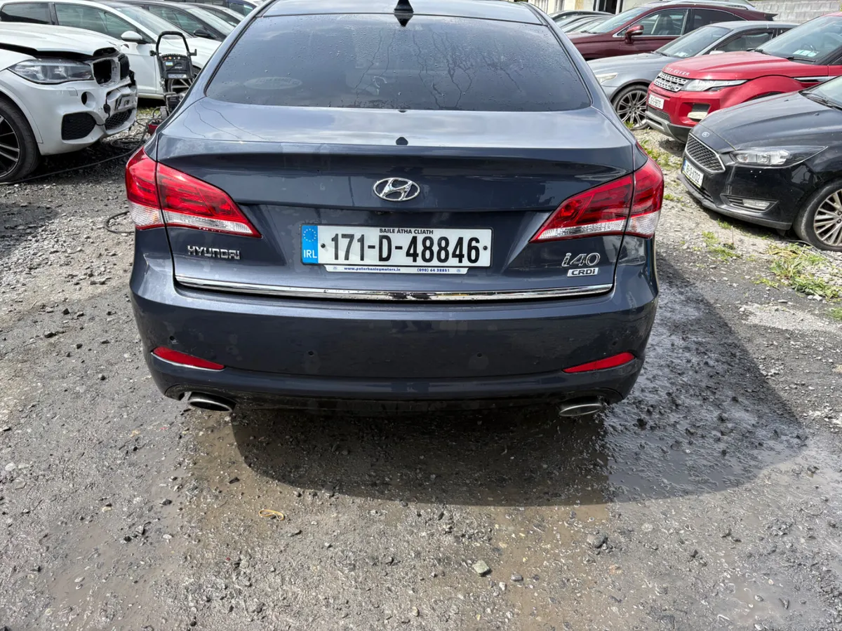 2017 Hyundai i40 1.7 Diesel driving - Image 4