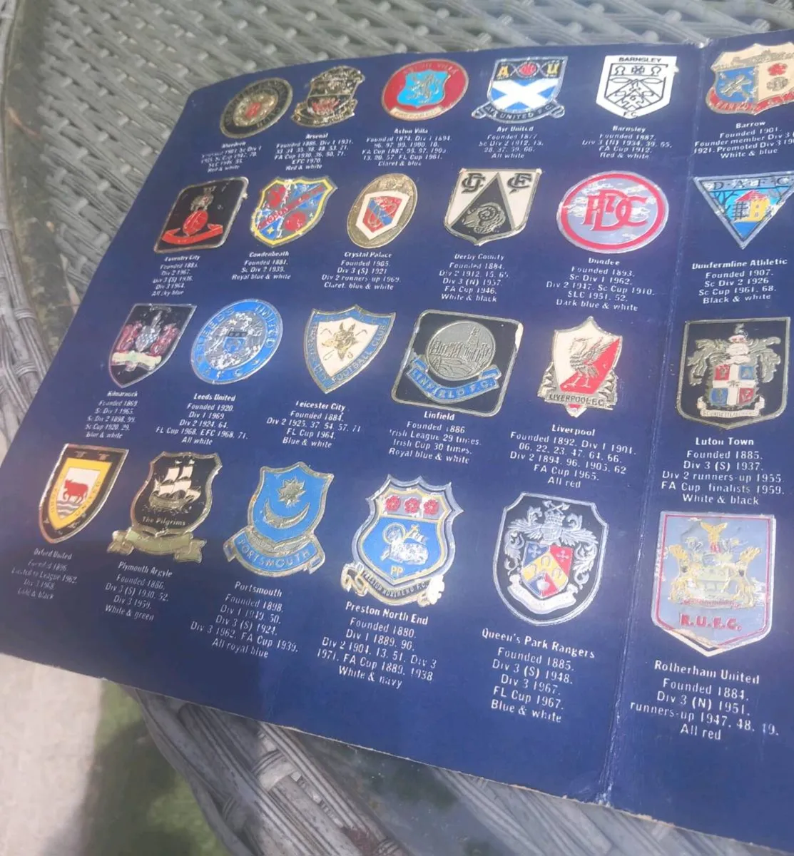 Esso collectible football stamps D18 post 3e - Image 2