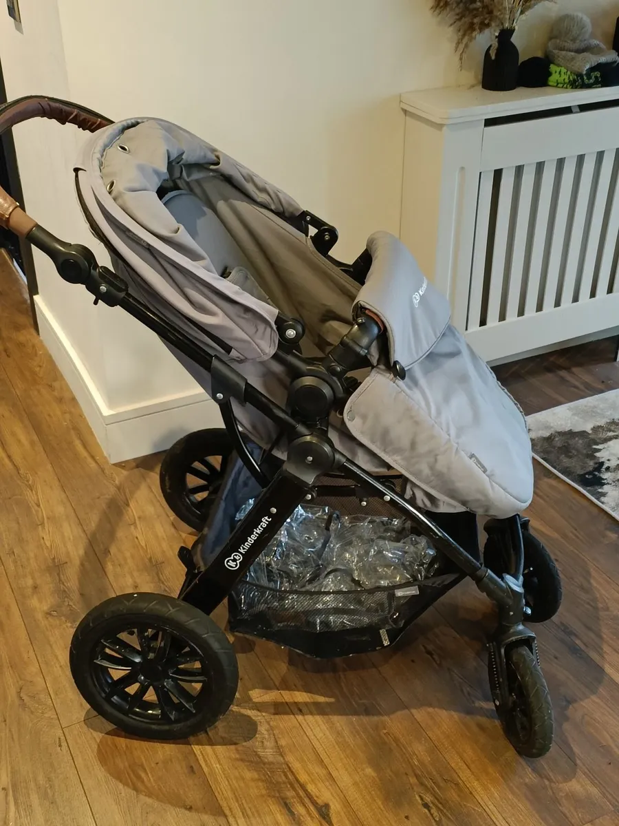 Kinderkraft Travel System - Image 3