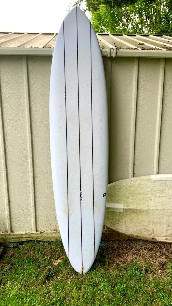 Surfboard - Image 2