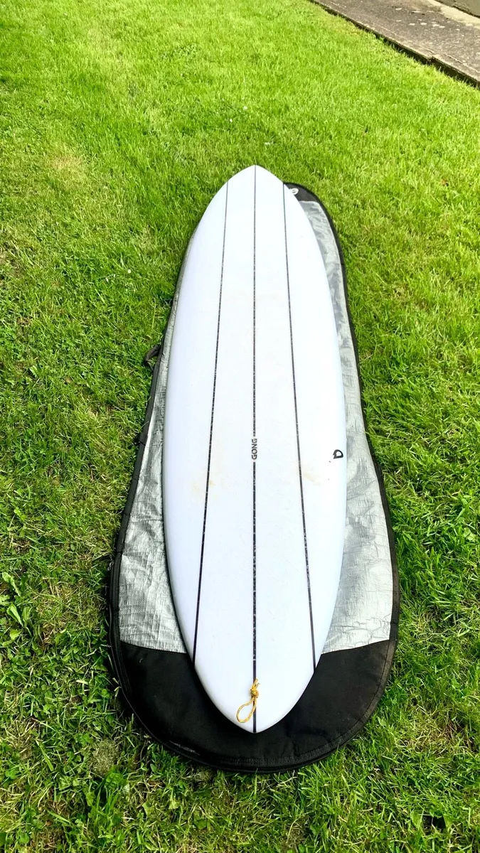 Surfboard - Image 3