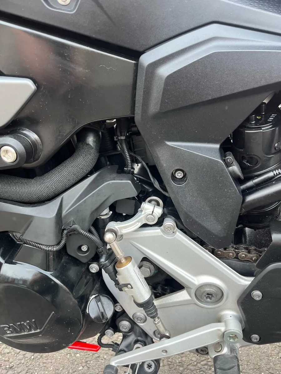 BMW 900XR - Image 4