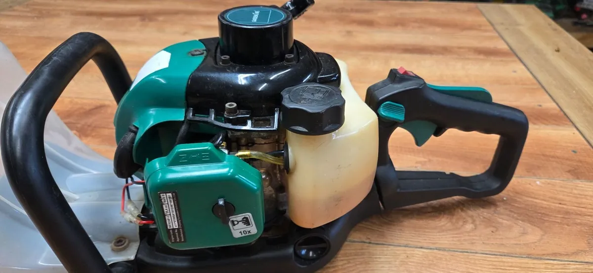 Garden line hedge trimmer - Image 1