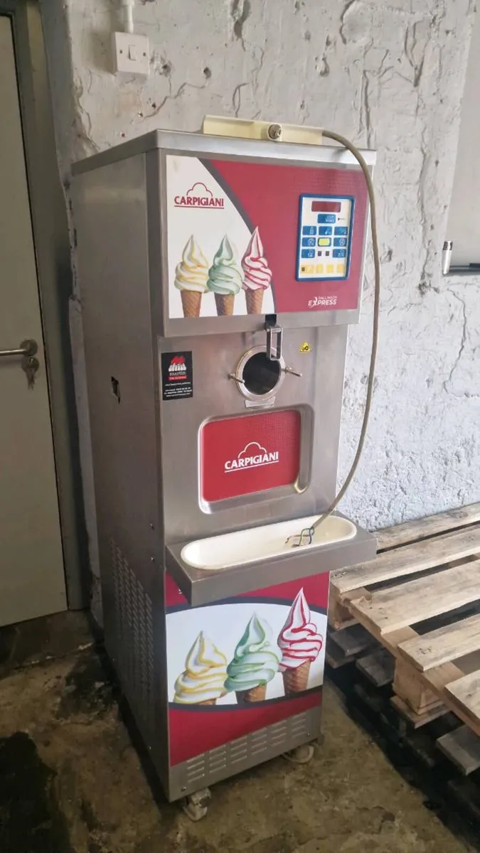ICE CREAM MACHINE CAPRIGANI - Image 2