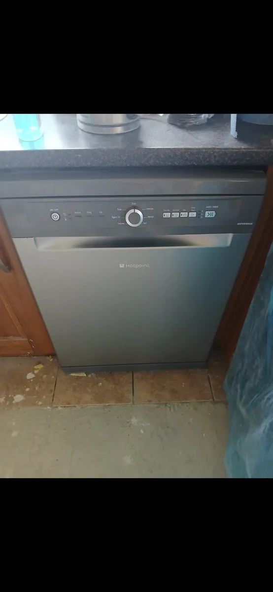 Fridge freezer(beko)dishwasher(hotpoint) - Image 3