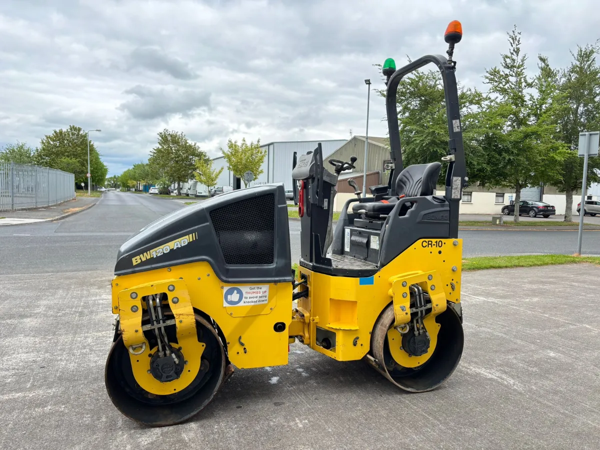 2021 BOMAG 120 Roller - Image 4