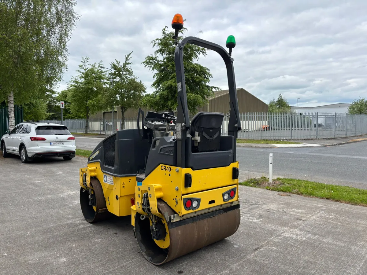 2021 BOMAG 120 Roller - Image 3