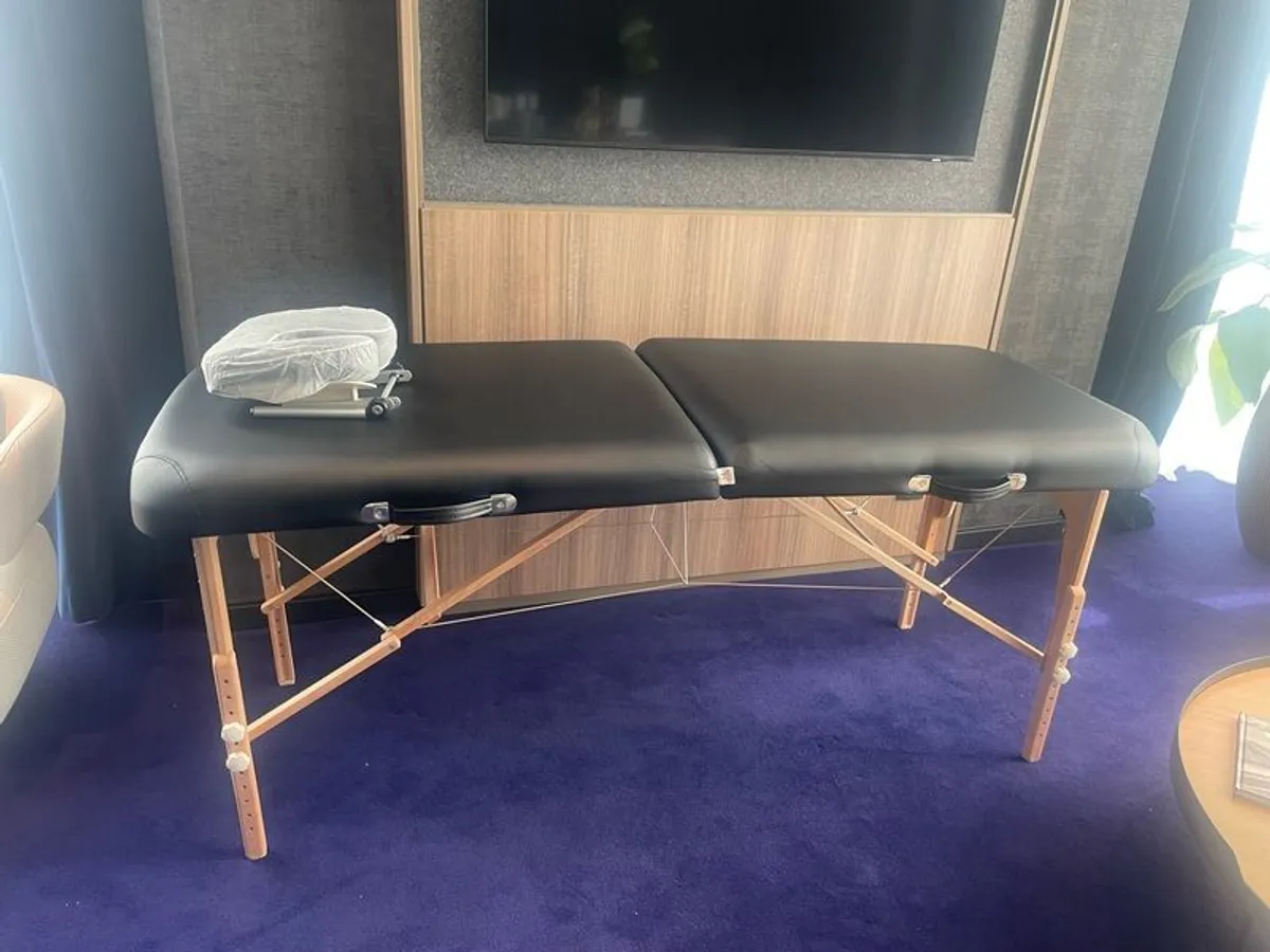 Massunda Massage Table - Image 2