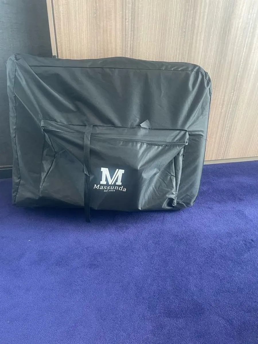 Massunda Massage Table - Image 4