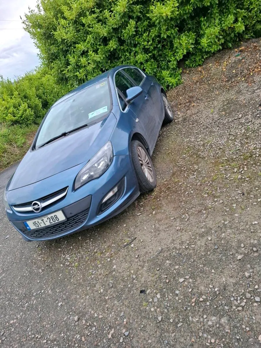 Car - Image 1
