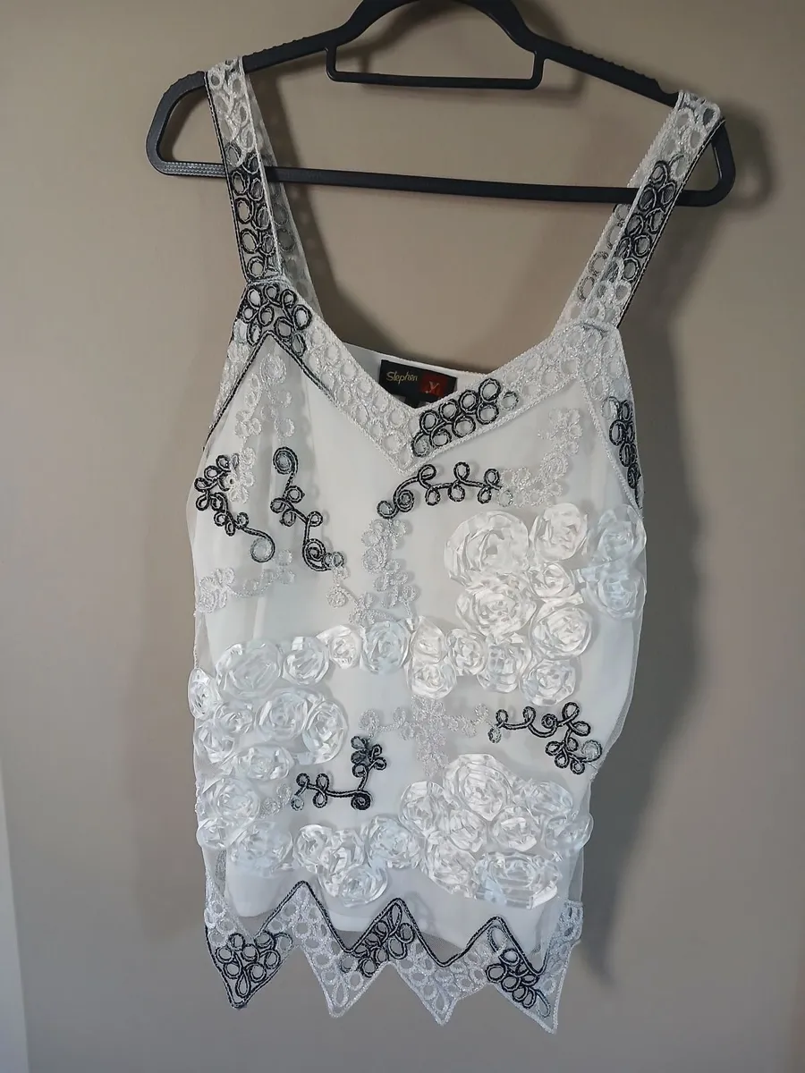 Clothes - Image 3