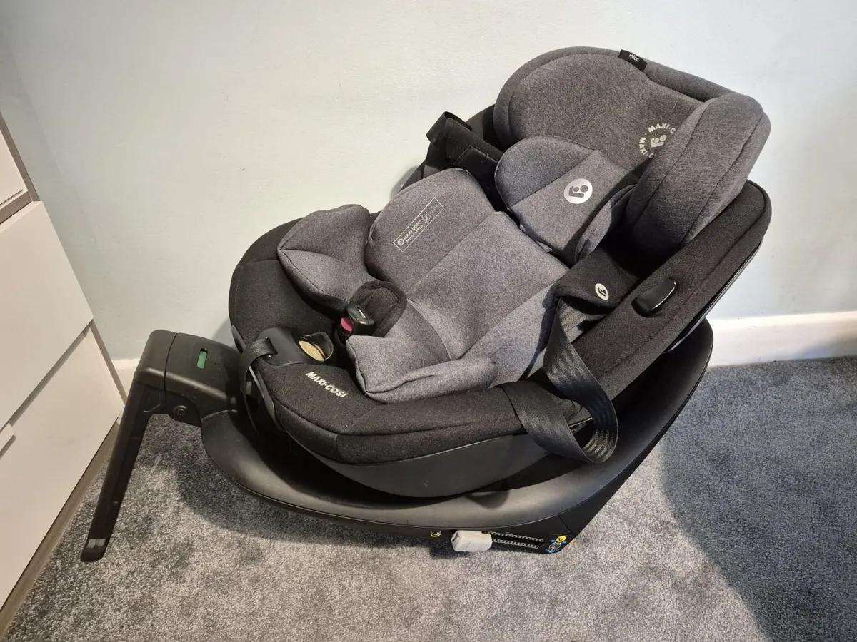 Car seat - Maxi Cosi Mica 360