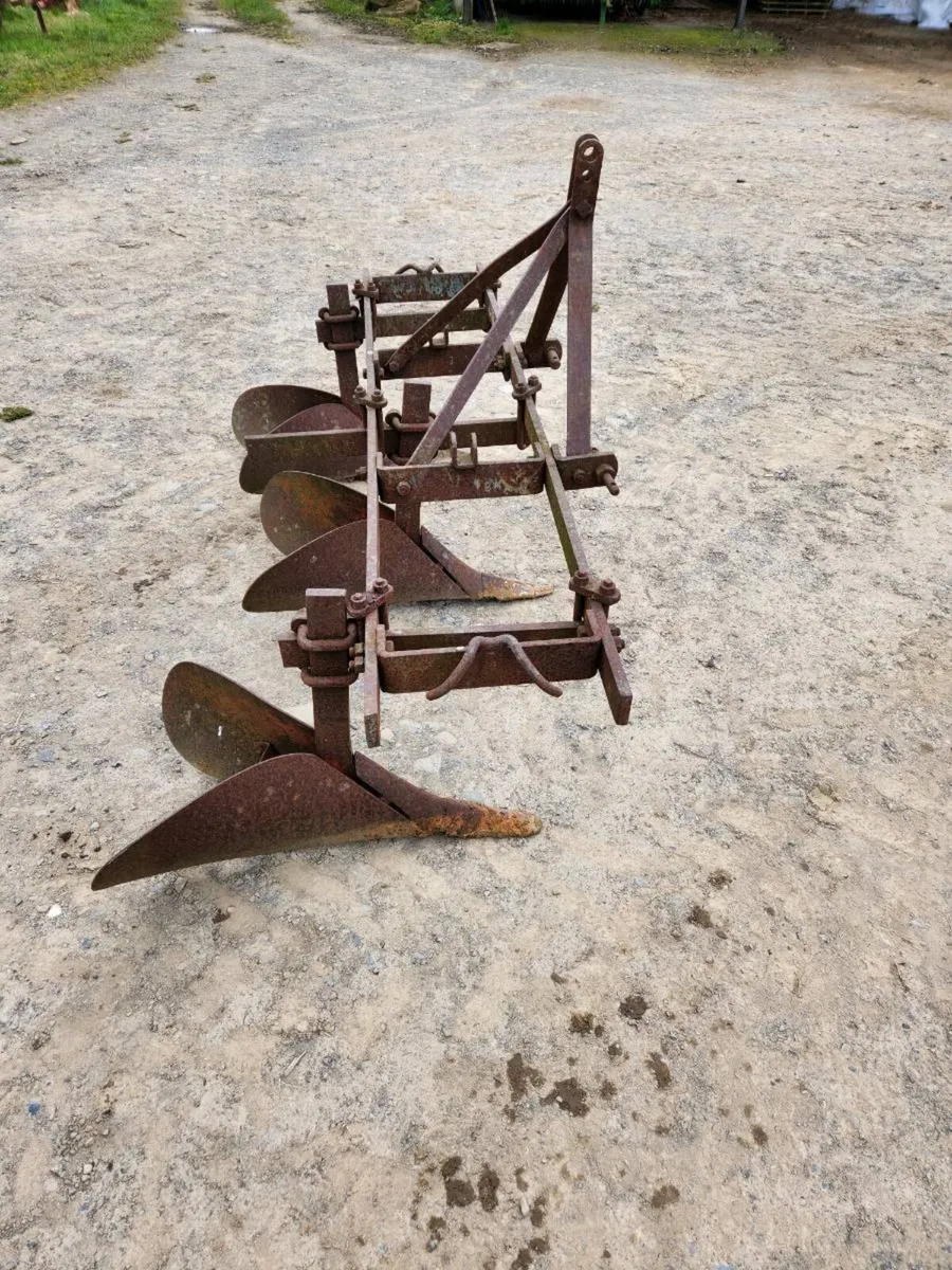 Ferguson ridger - Image 2