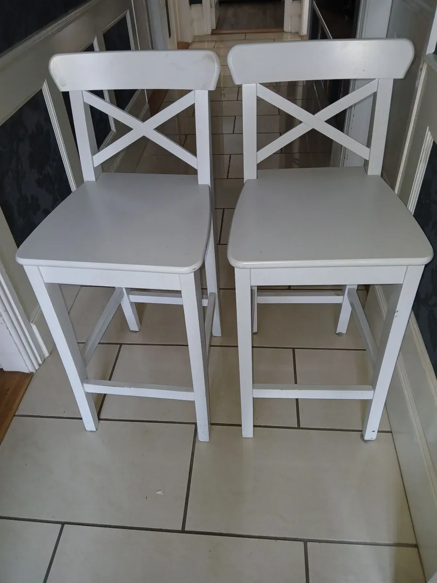 Breakfast bar stools - Image 2