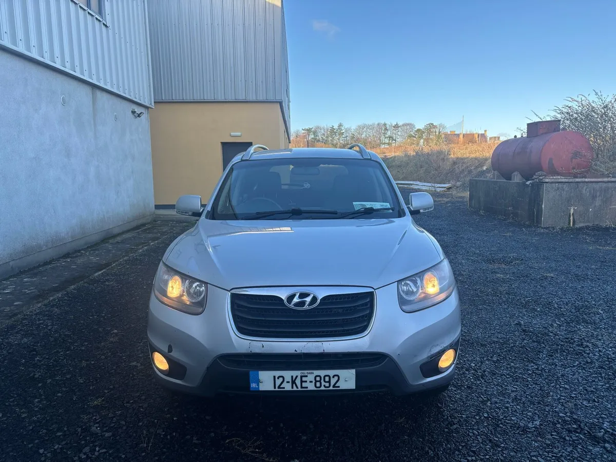 2012 Hyundai Santa Fe 2.2 4WD - Image 2