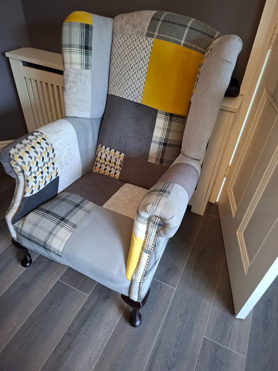 Queen Anne Chair - Image 1